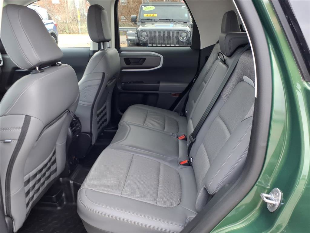 Used 2025 Ford Bronco Sport Badlands image 10