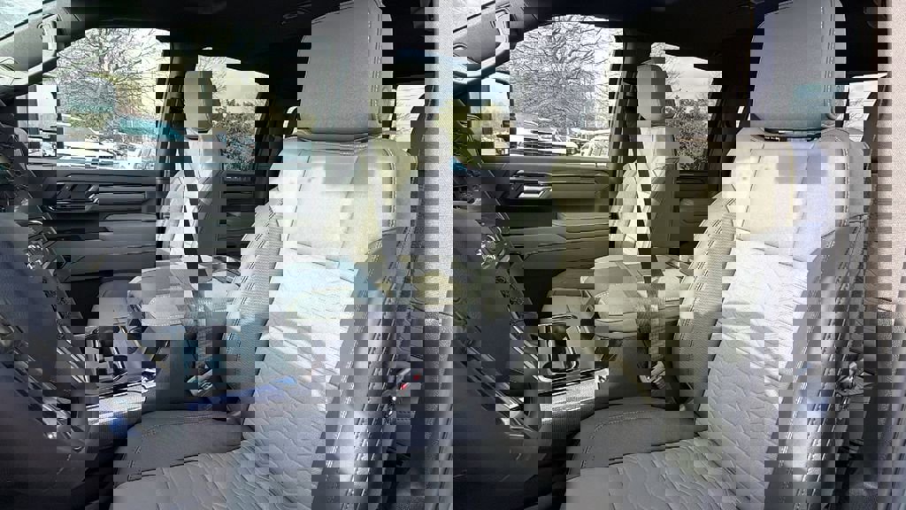 New 2026 Chevrolet Silverado 2500 ZR2 w/ LPO, Dark Essentials Package image 14