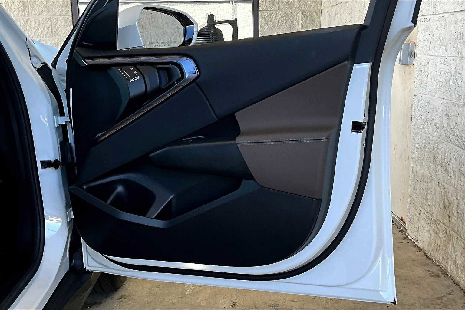 Used 2025 BMW X3 xDrive30i w/ Premium Package image 22