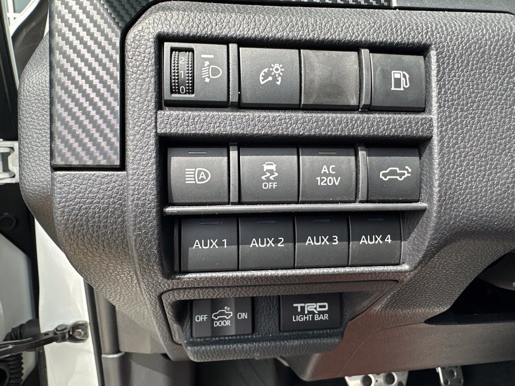 Used 2025 Toyota Tacoma TRD Pro AWD/4WD image 19