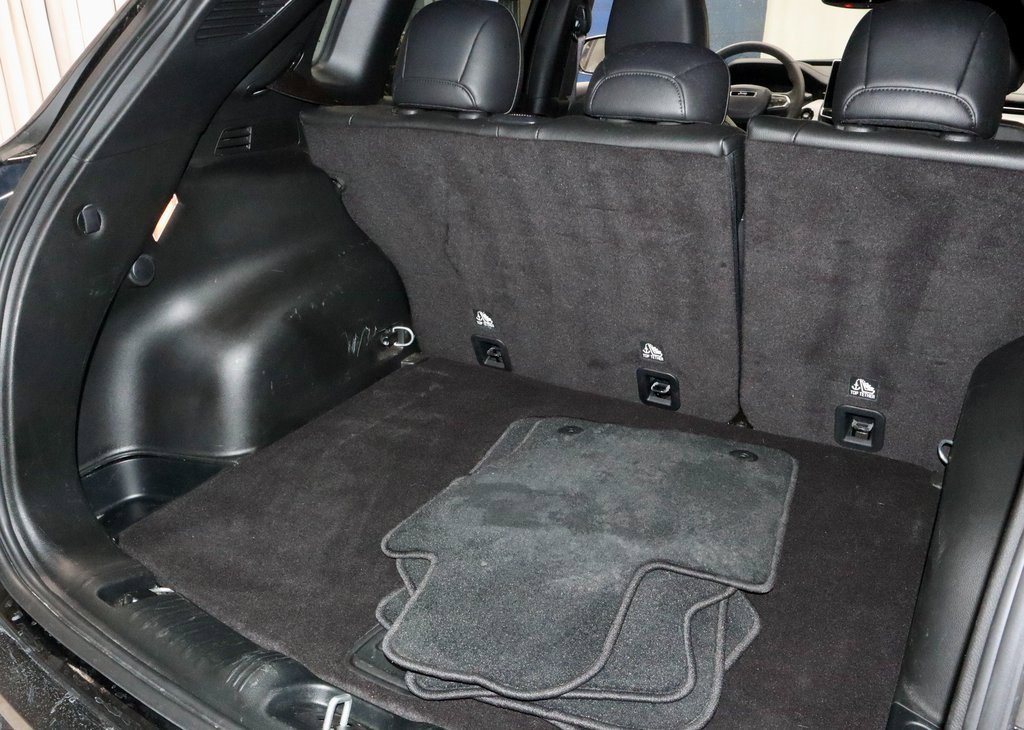 Used 2024 Jeep Compass Limited image 14