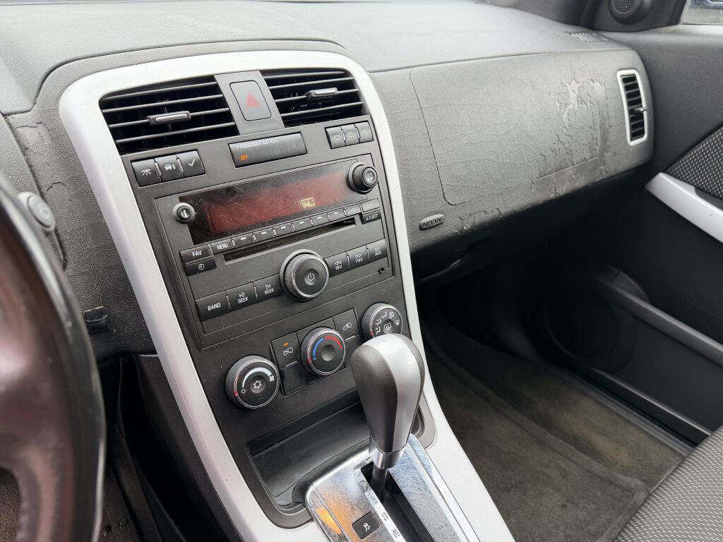 Used 2008 Pontiac Torrent 2WD w/ Preferred Package image 11