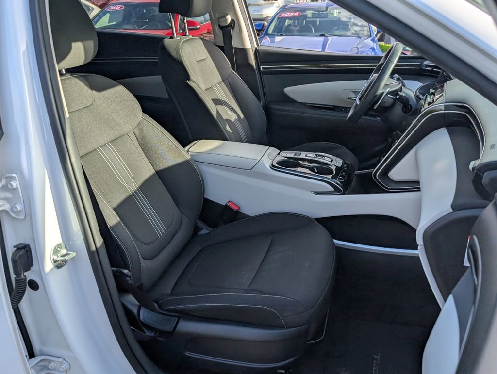 Used 2022 Hyundai Tucson SEL AWD/4WD image 16