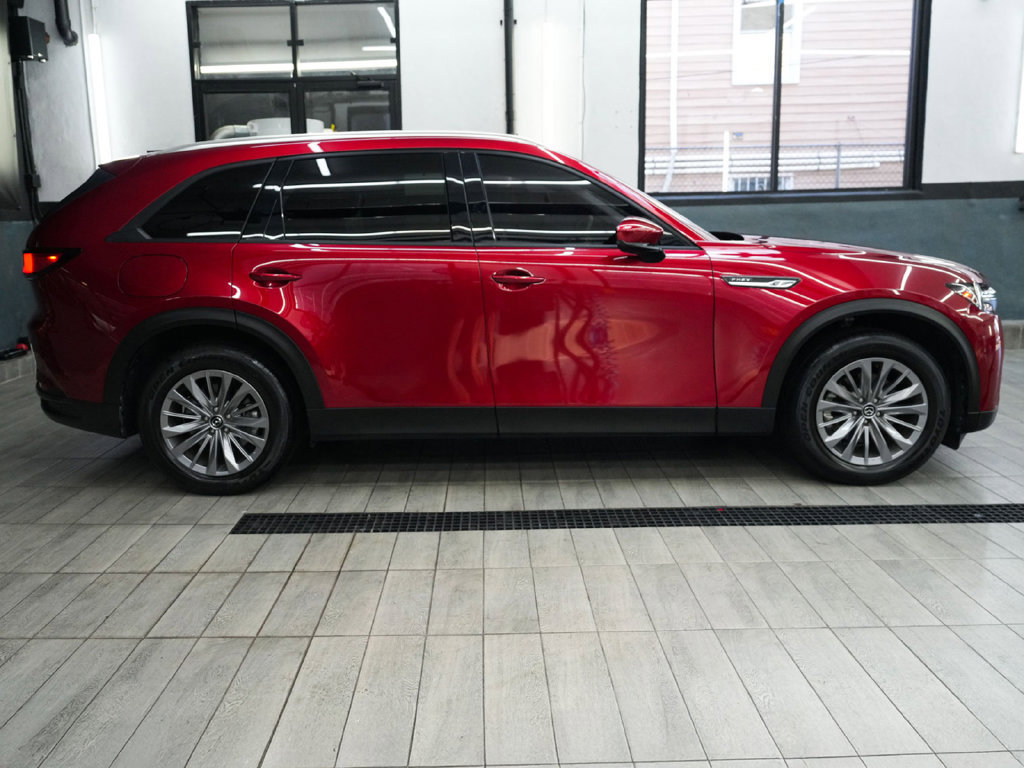 Used 2024 MAZDA CX-90 Plug-In Hybrid w/ Preferred AWD/4WD image 5