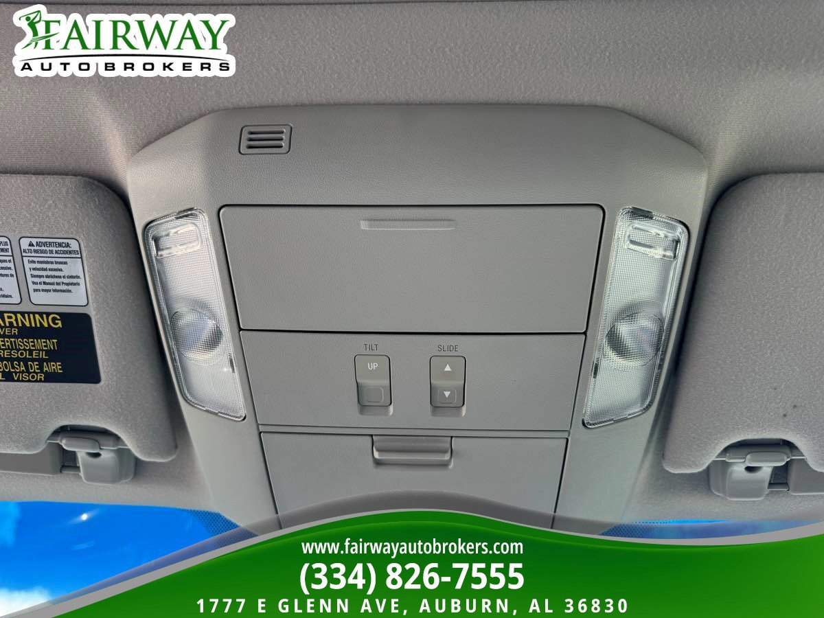 Used 2015 Toyota Sequoia Platinum AWD/4WD image 26