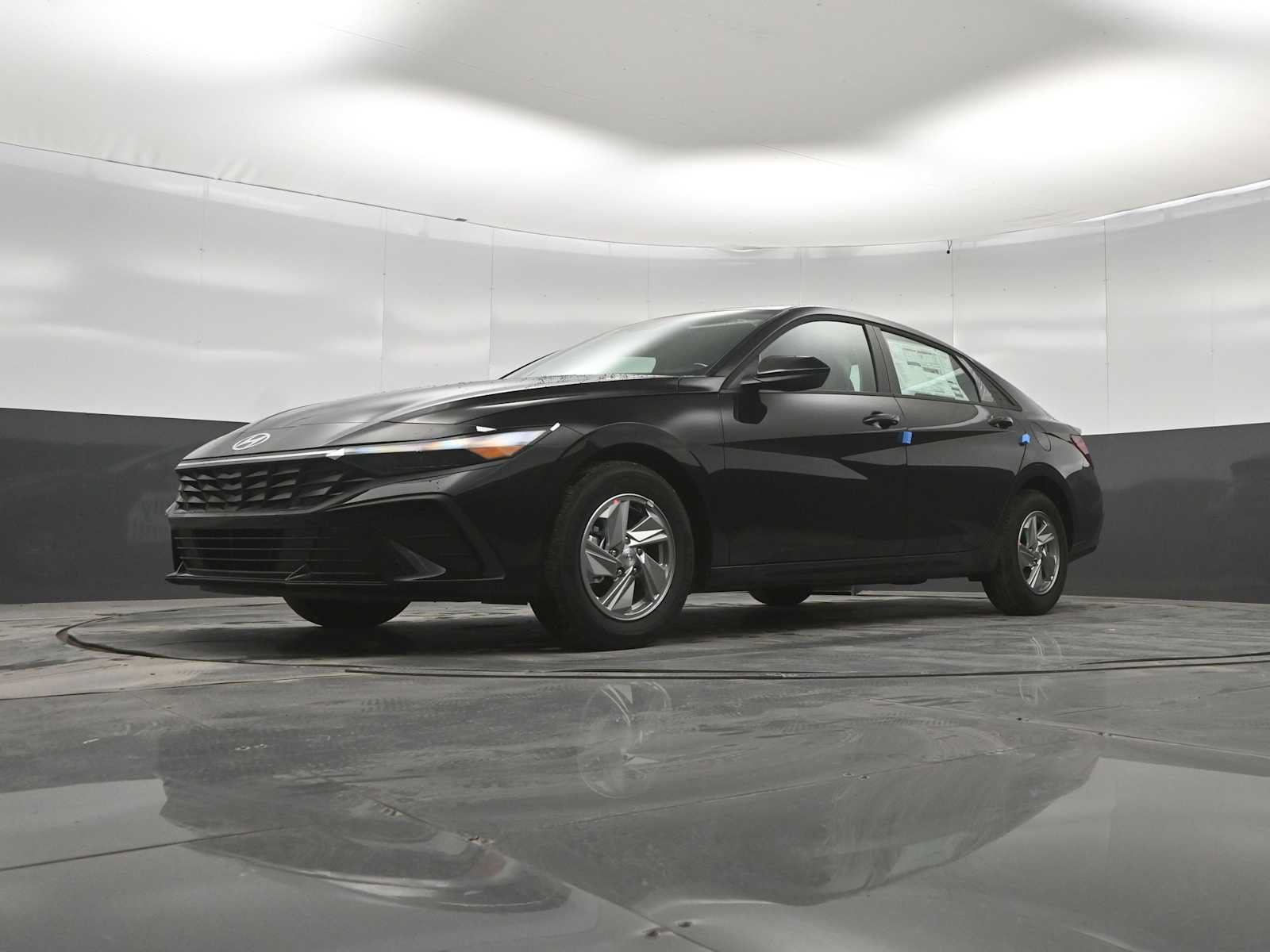 New 2026 Hyundai Elantra SE FWD image 34