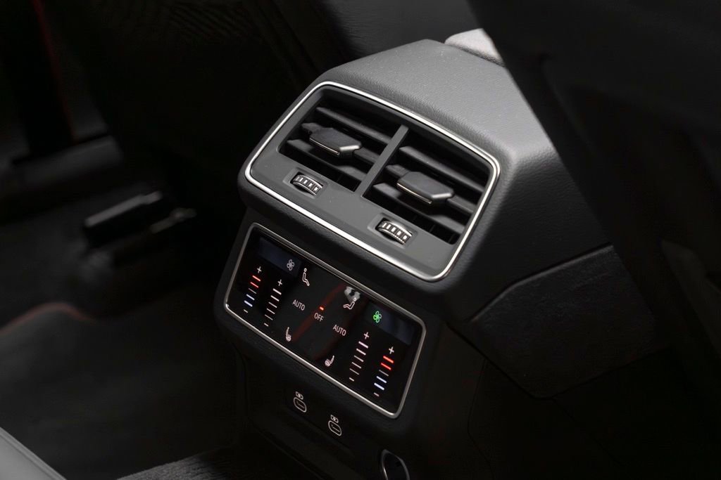 Used 2025 Audi RS 6 performance image 43