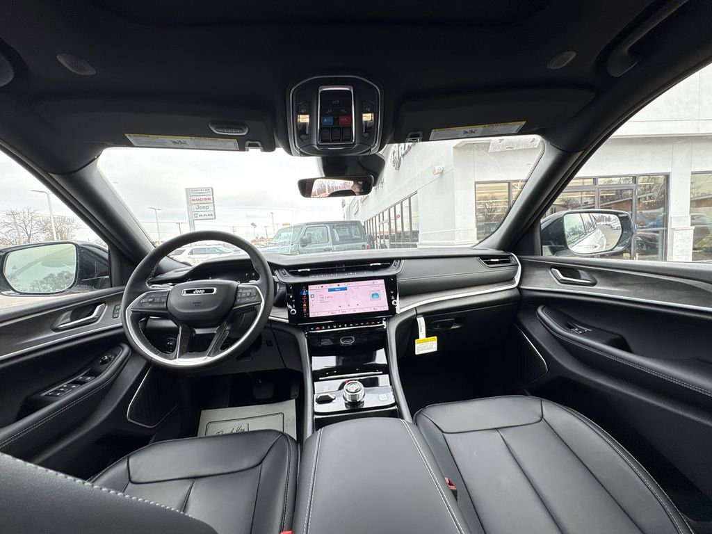 New 2026 Jeep Grand Cherokee Limited image 12