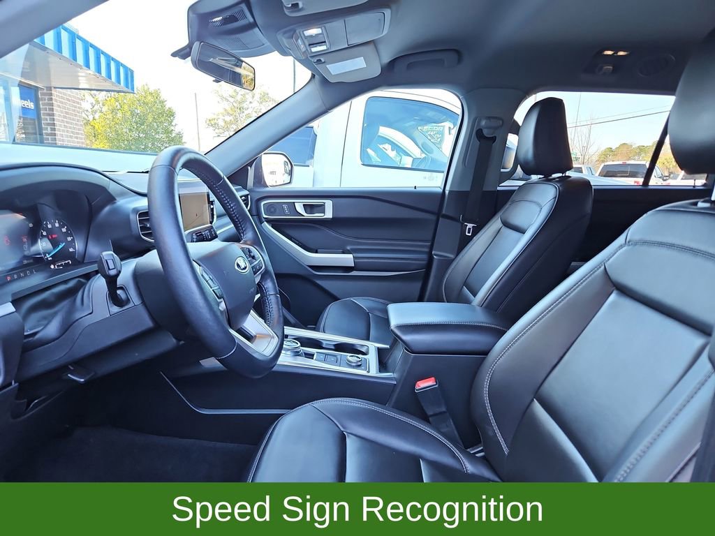 Used 2022 Ford Explorer XLT w/ Equipment Group 202A image 23