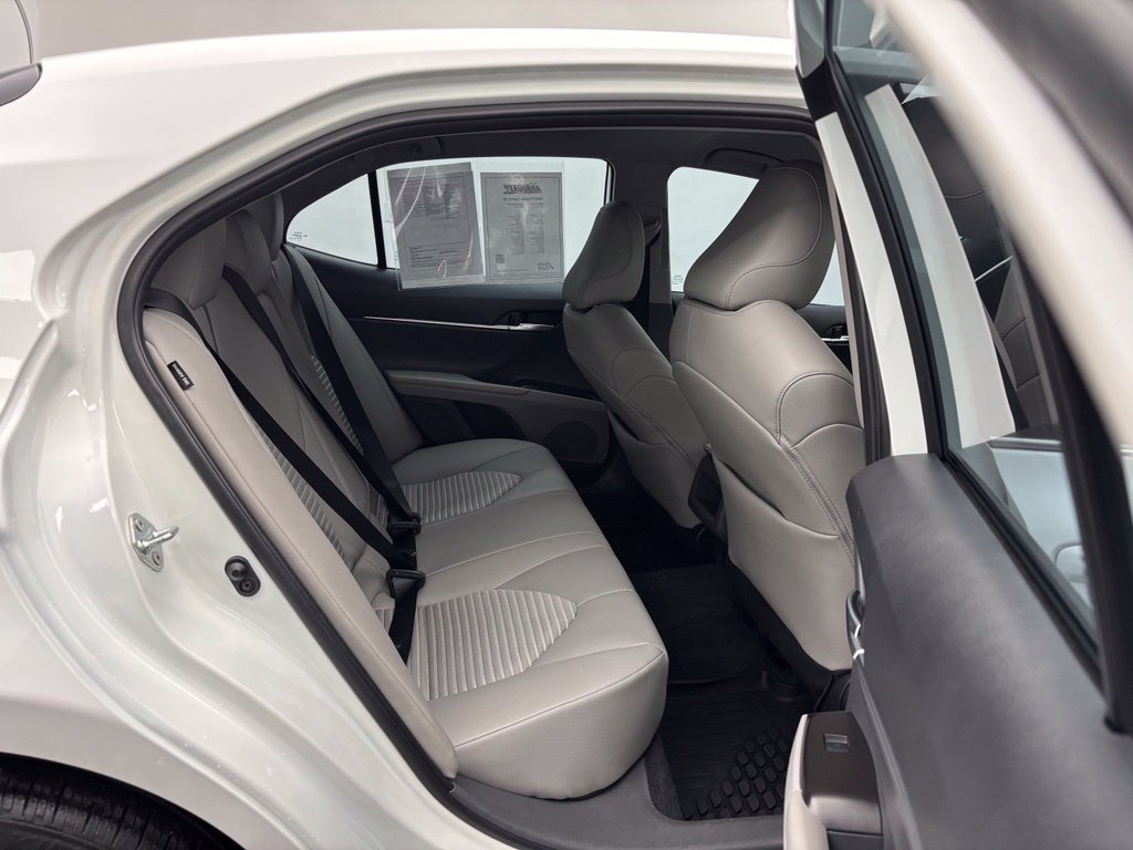 Used 2024 Toyota Camry SE AWD/4WD image 39