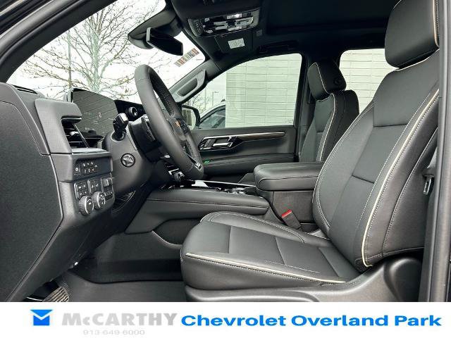 New 2026 Chevrolet Suburban Premier w/ Sun And Tow Package AWD/4WD image 19