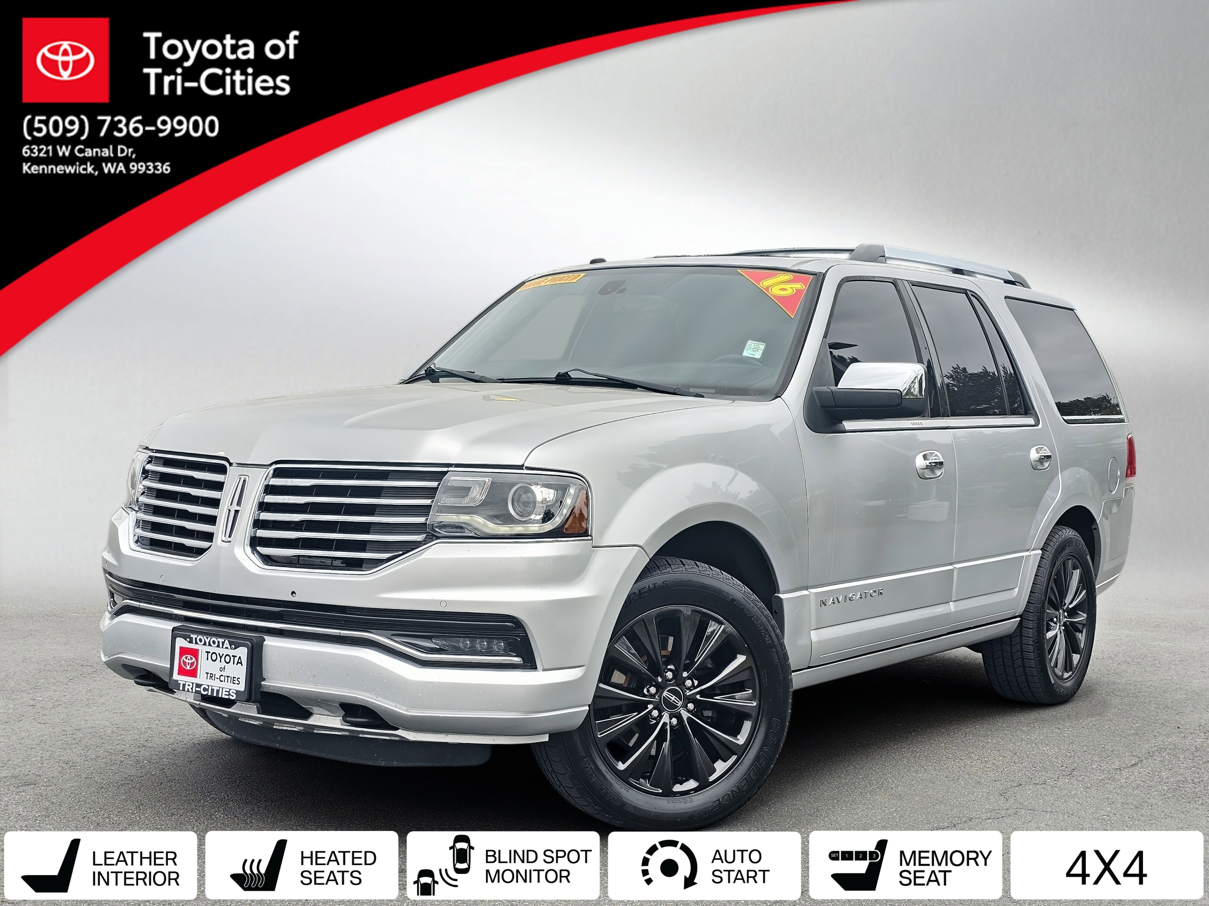 Used 2016 Lincoln Navigator Select AWD/4WD image 1
