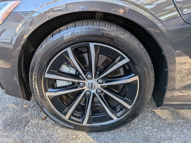 Used 2023 Volvo S60 T8 Plus image 25