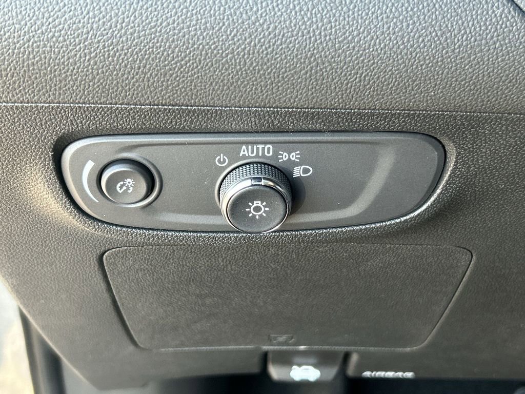 New 2026 Buick Encore GX Sport Touring image 18