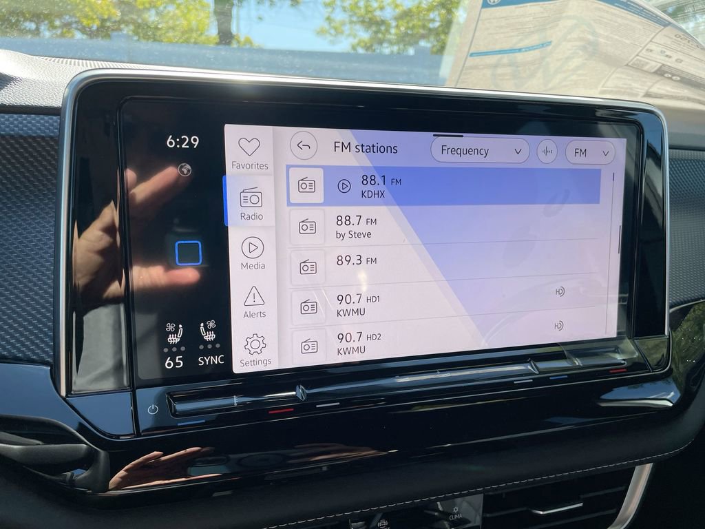 New 2026 Volkswagen Atlas Cross Sport SEL Premium R-Line image 41