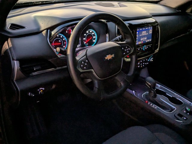 Used 2023 Chevrolet Traverse LT image 10