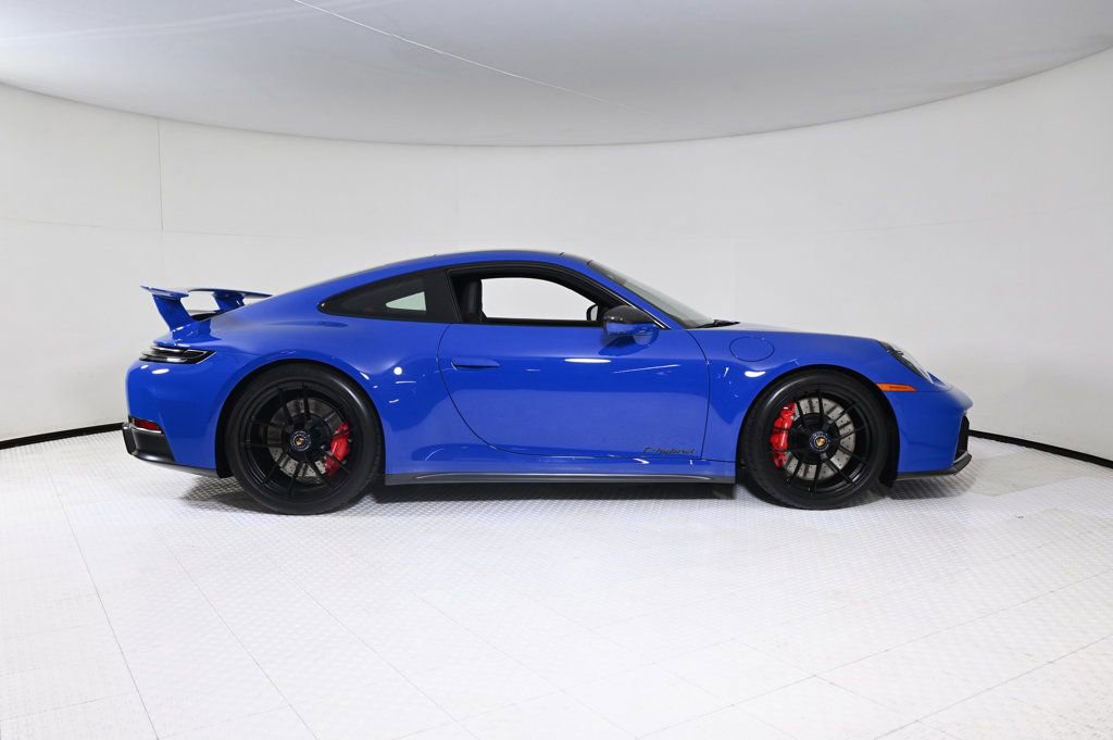 Certified 2025 Porsche 911 Carrera GTS image 8