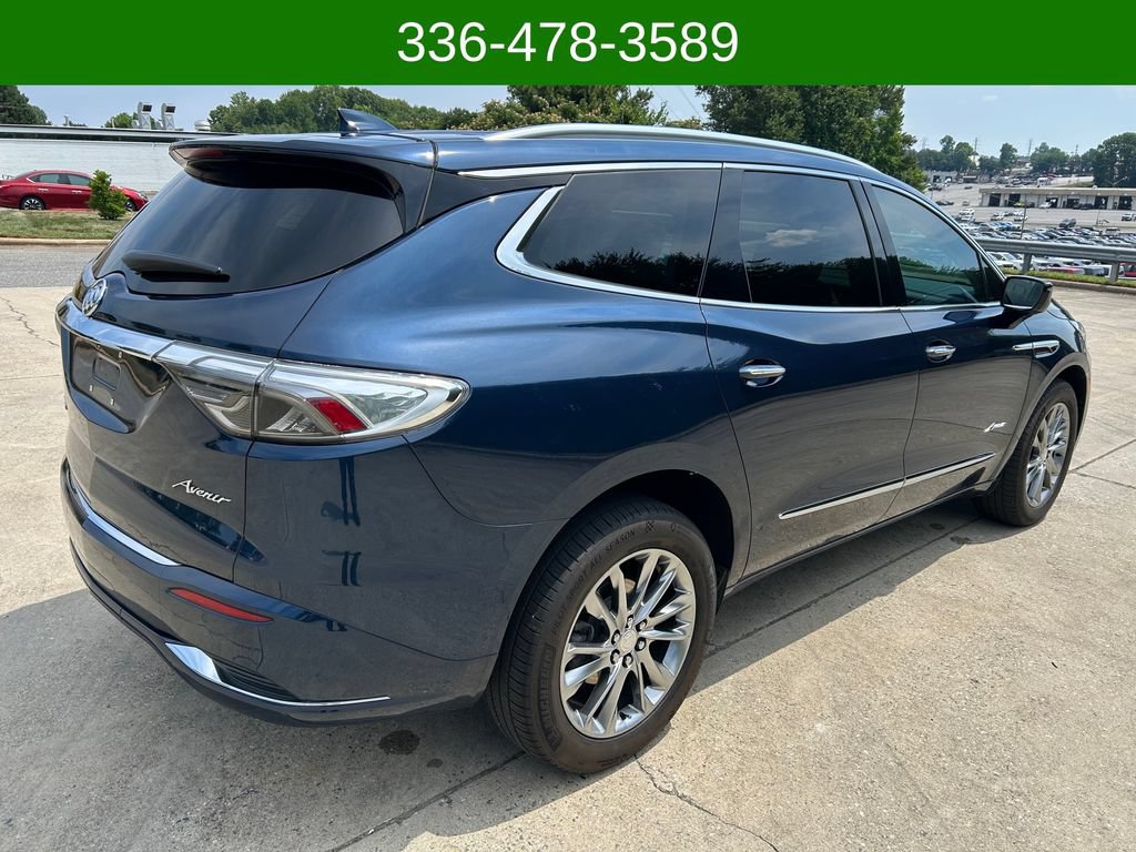Used 2022 Buick Enclave Avenir w/ Avenir Technology Package AWD/4WD image 5