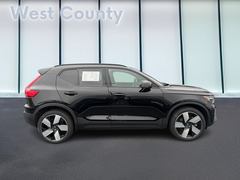 Certified 2023 Volvo XC40 Recharge Ultimate w/ Protection Package Premier AWD/4WD image 2