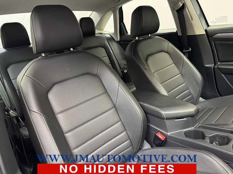 Used 2024 Volkswagen Jetta SE FWD image 20