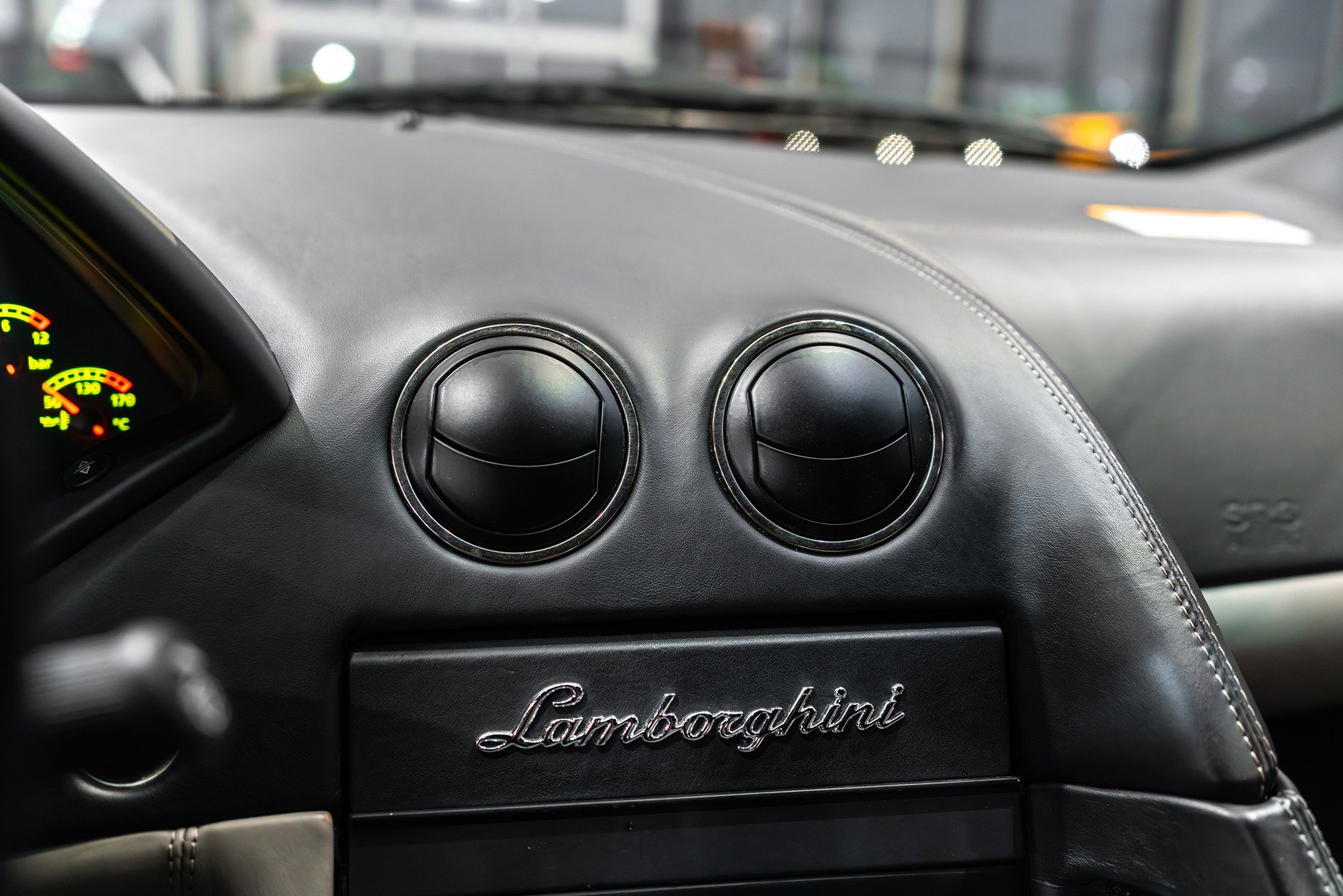 Used 2005 Lamborghini Murcielago Coupe image 15