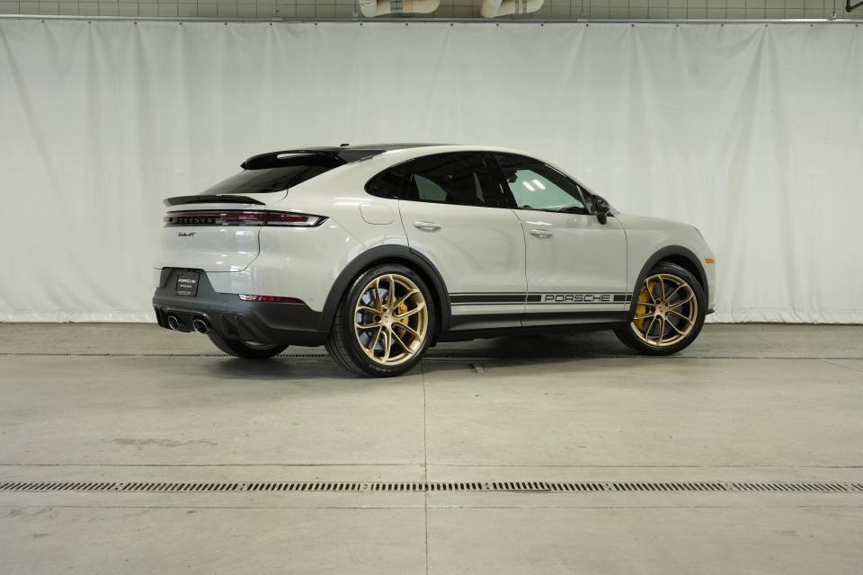 New 2026 Porsche Cayenne Turbo GT image 7