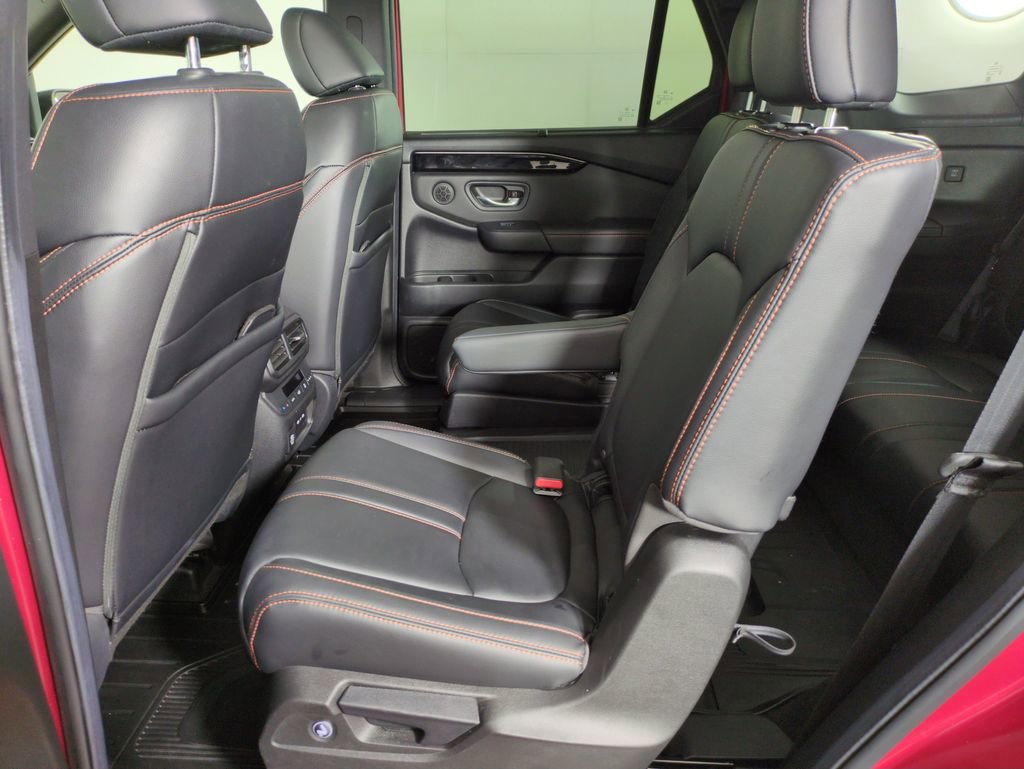 Certified 2024 Honda Pilot TrailSport image 28