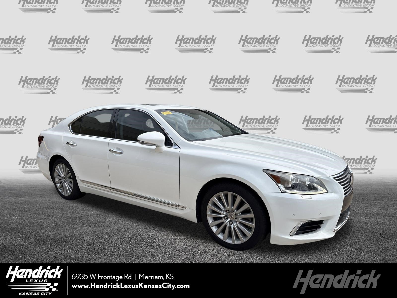 Used 2013 Lexus LS 460 AWD w/ Comfort Pkg image 1