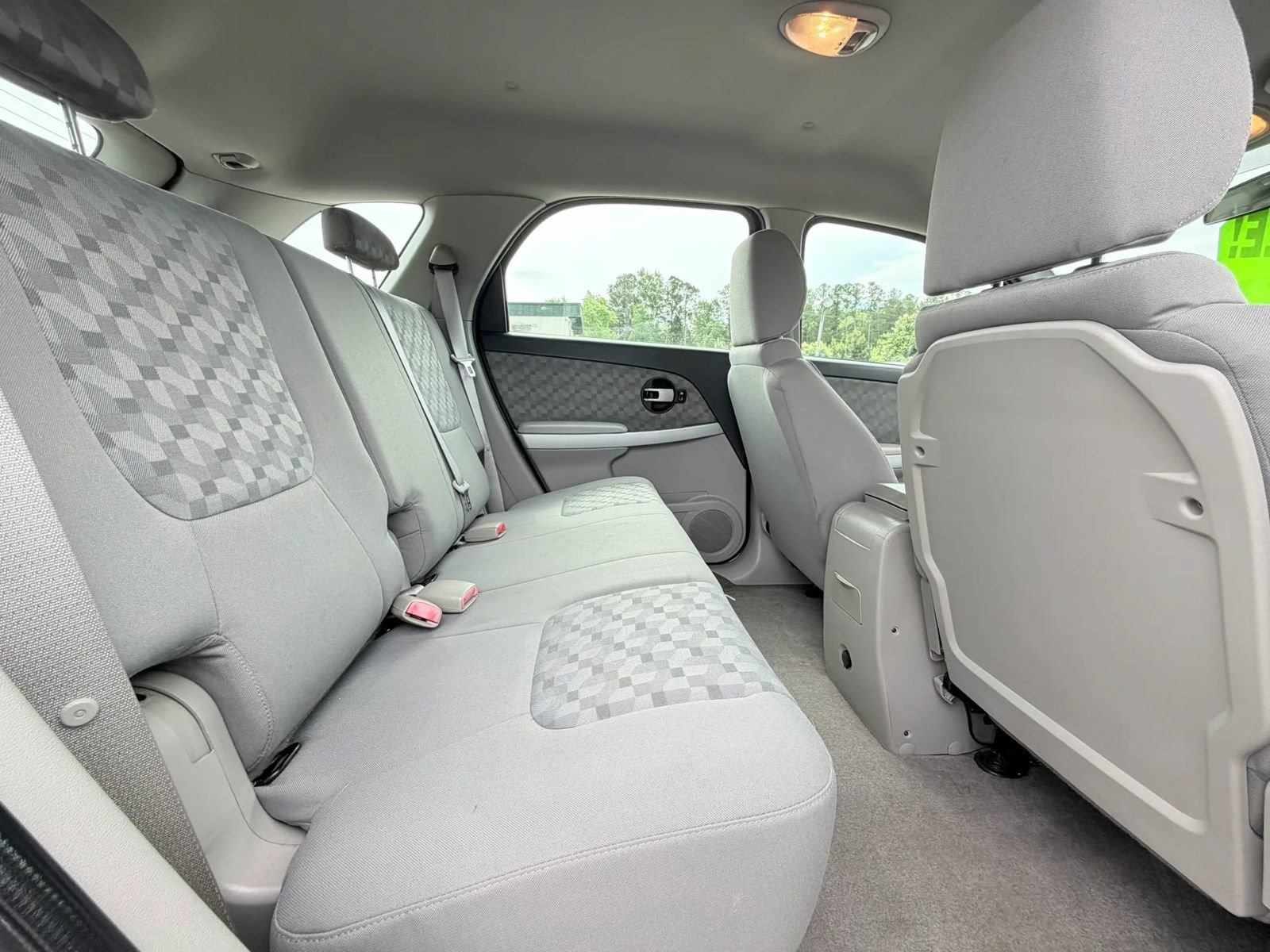 Used 2007 Chevrolet Equinox LS FWD image 4