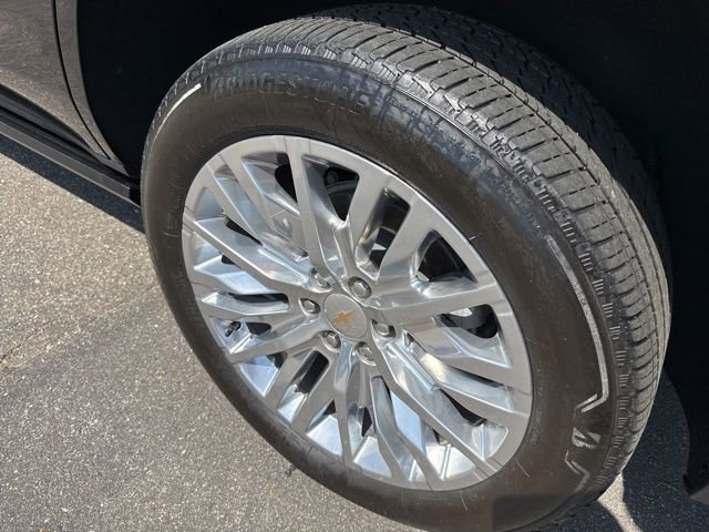 Used 2024 Chevrolet Tahoe Premier w/ Premium Package image 38