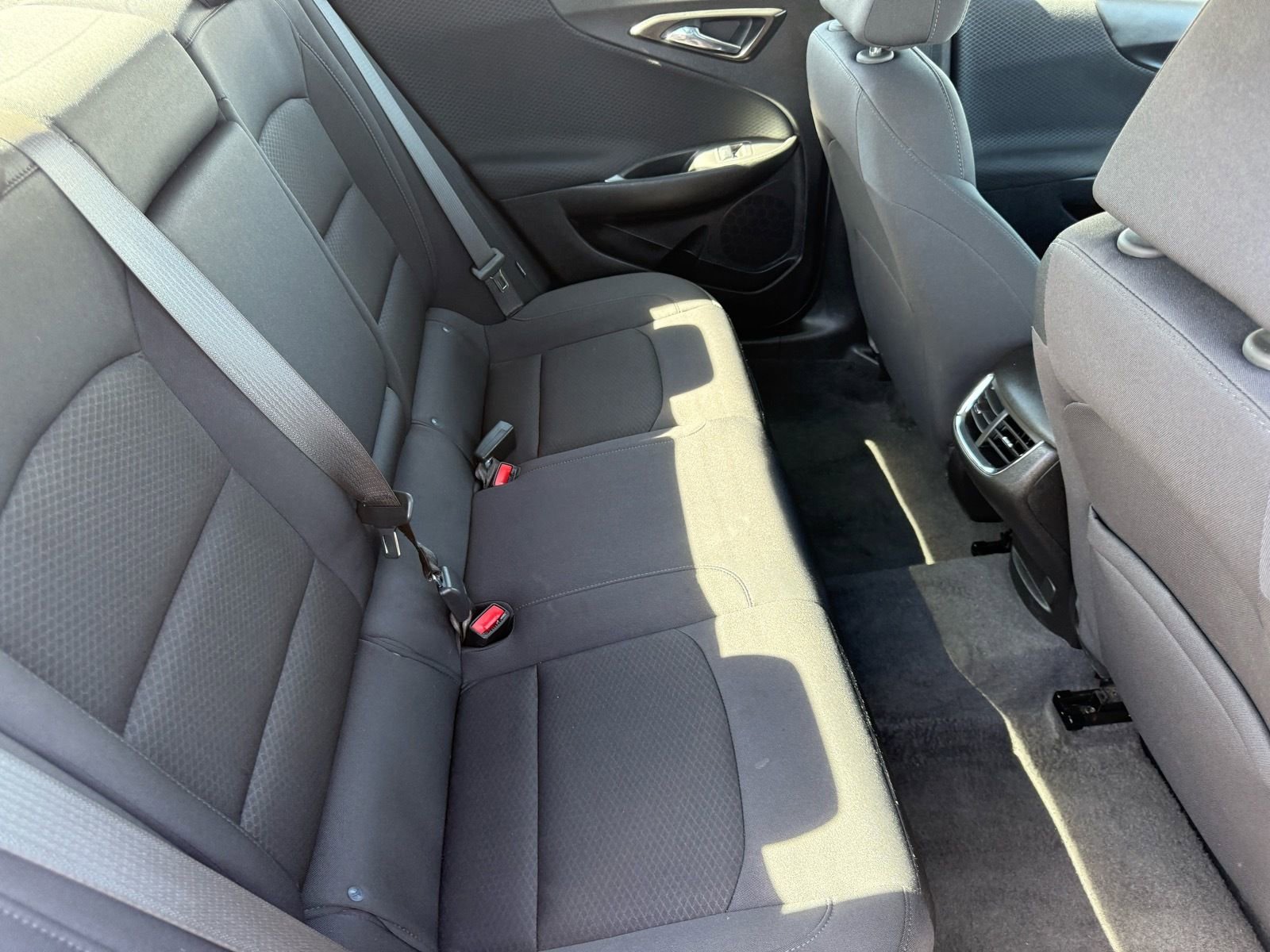 Used 2025 Chevrolet Malibu LT image 30