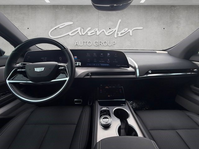 Certified 2026 Cadillac Vistiq Sport AWD/4WD image 17