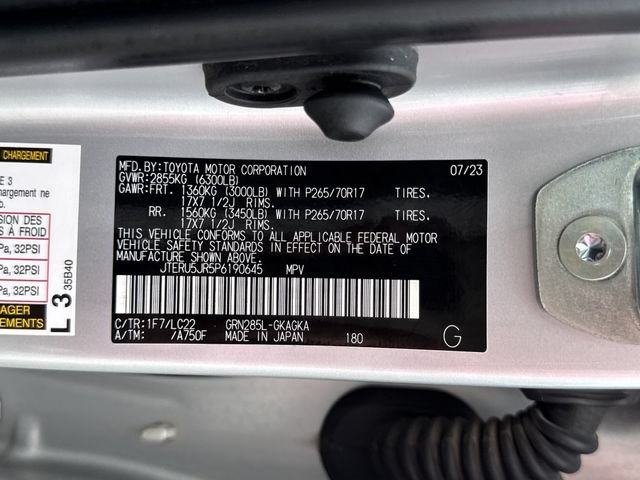 Used 2023 Toyota 4Runner TRD Off-Road Premium w/ Moonroof Package AWD/4WD image 30