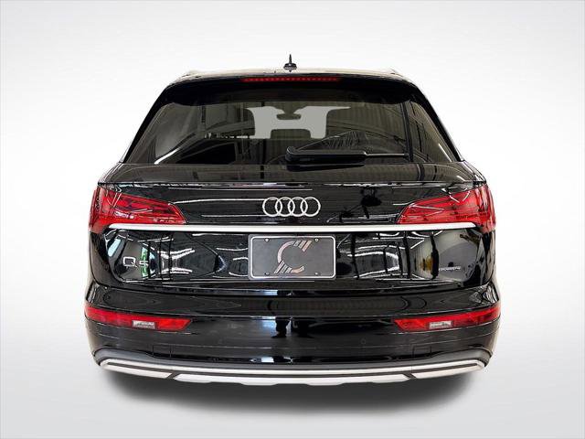 Certified 2024 Audi Q5 Premium w/ Convenience Package AWD/4WD image 4