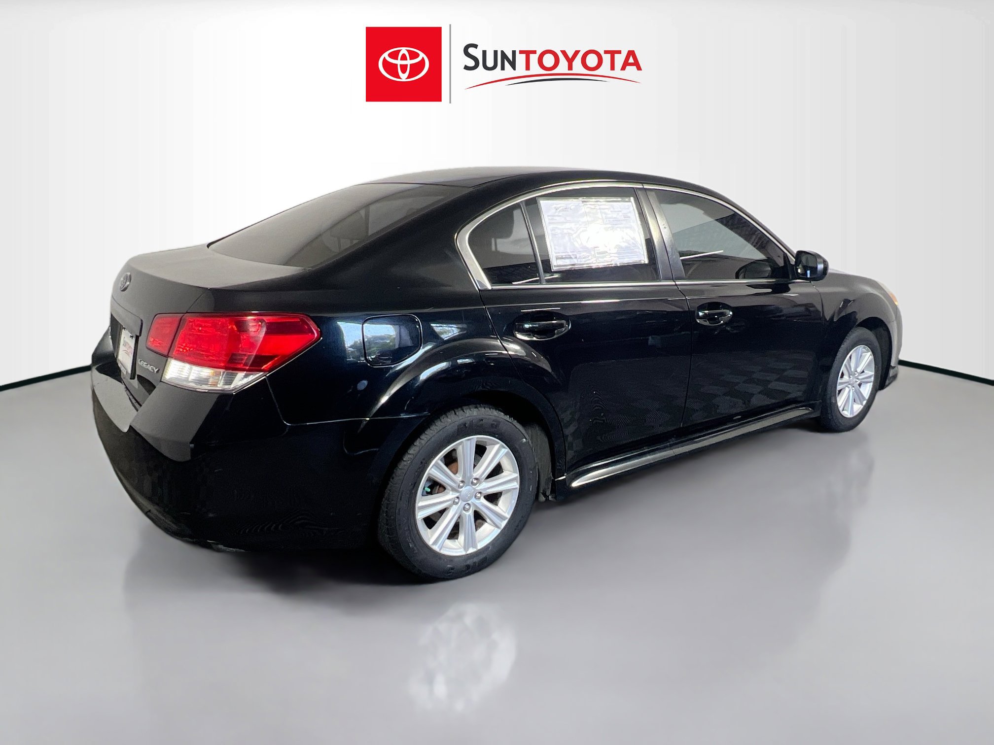 Used 2010 Subaru Legacy 2.5i Premium image 4