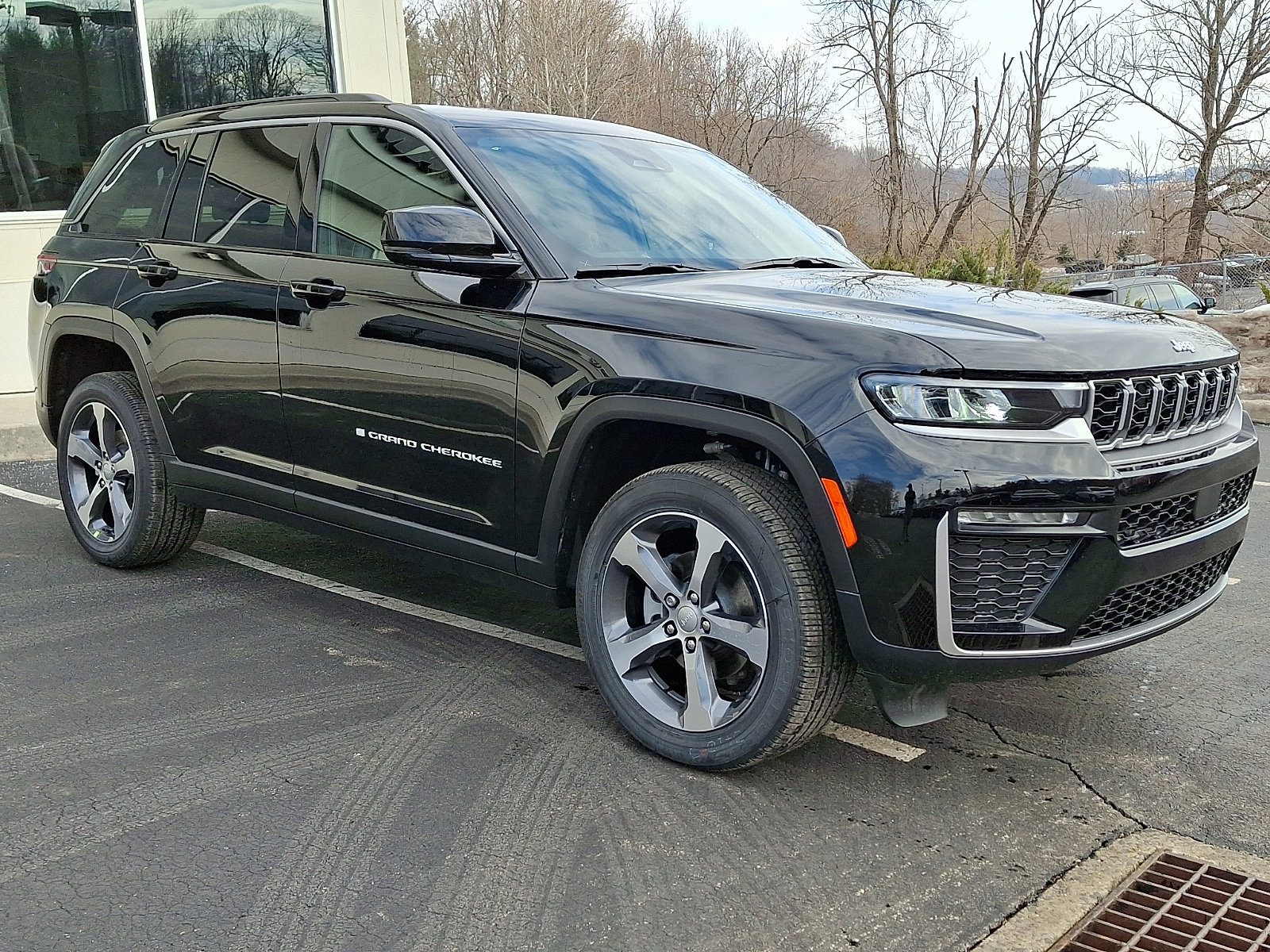 New 2026 Jeep Grand Cherokee Limited image 2