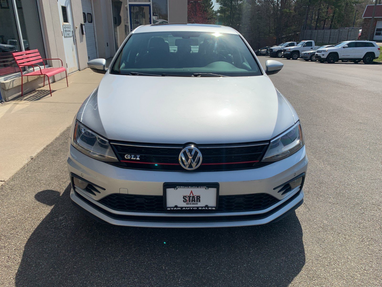 Used 2016 Volkswagen Jetta GLI SE FWD image 2