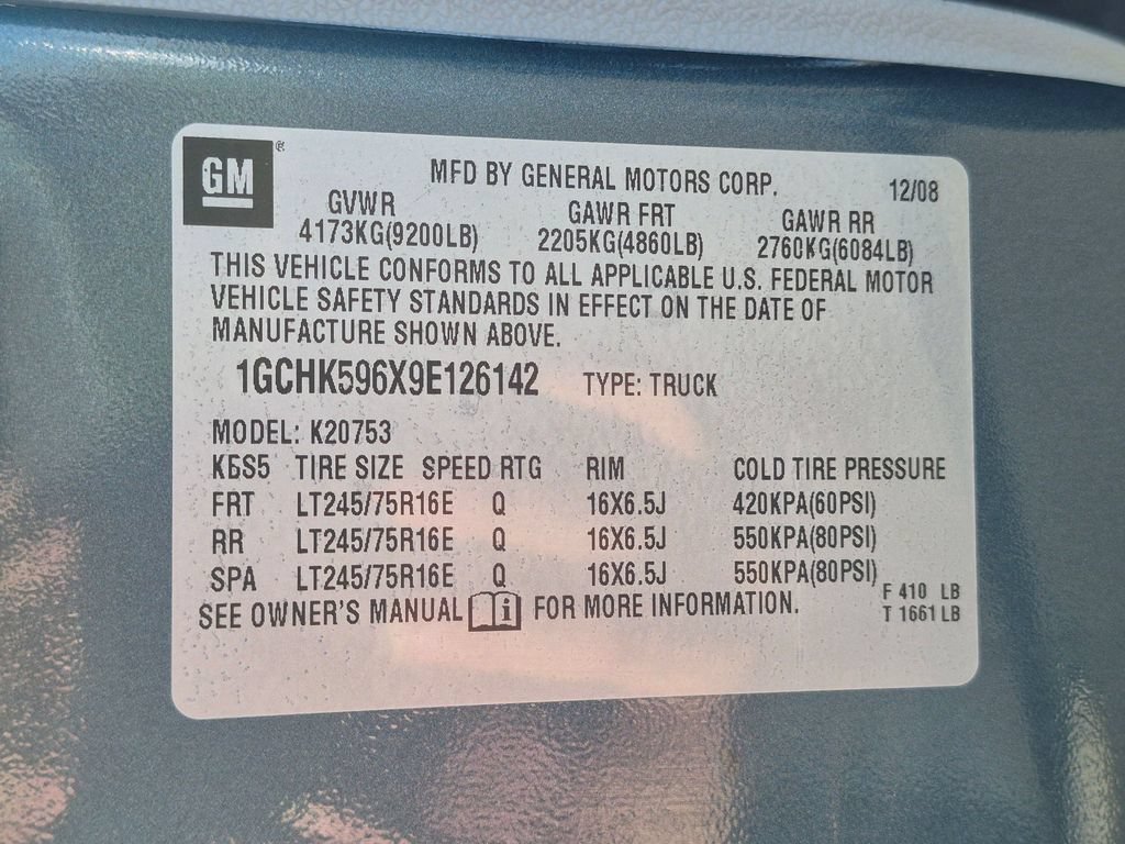 Used 2009 Chevrolet Silverado 2500 LT w/ Interior Plus Package AWD/4WD image 25