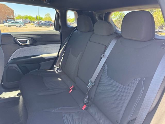 Used 2023 Jeep Compass Sport AWD/4WD image 13
