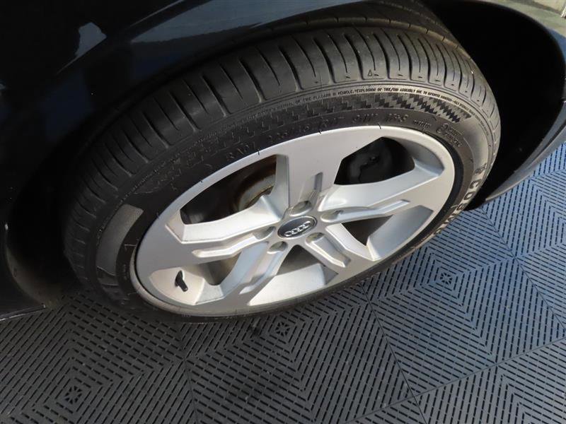 Used 2018 Audi A3 2.0T Premium image 9