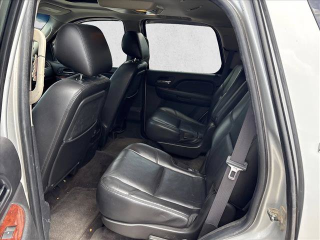 Used 2011 Chevrolet Tahoe LTZ RWD image 19