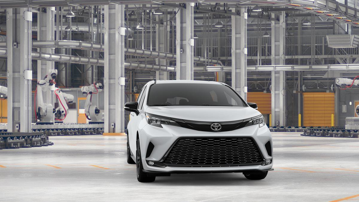 New 2026 Toyota Sienna XSE FWD image 16