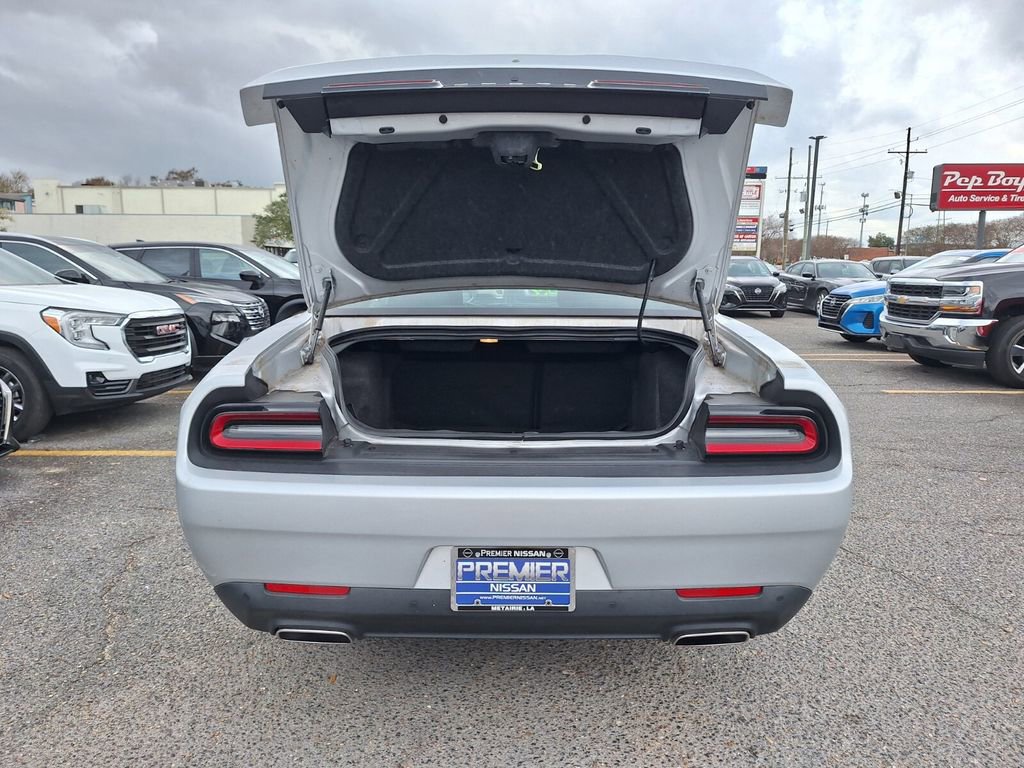 Used 2021 Dodge Challenger SXT w/ Driver Convenience Group image 23