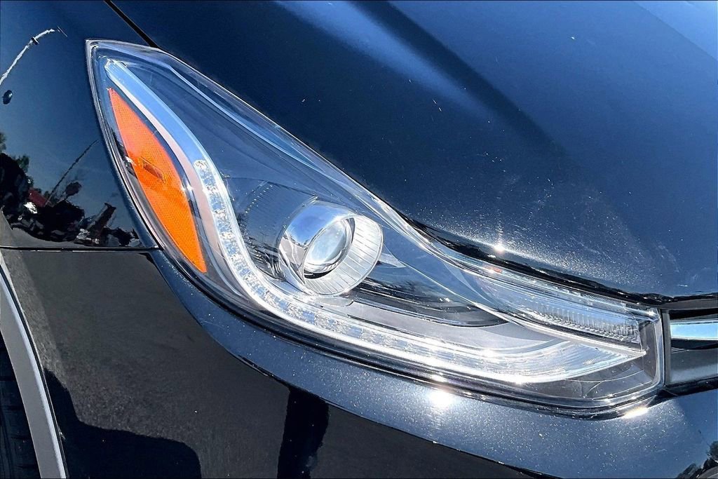 Used 2019 Chevrolet Trax LT w/ LT Convenience Package FWD image 31