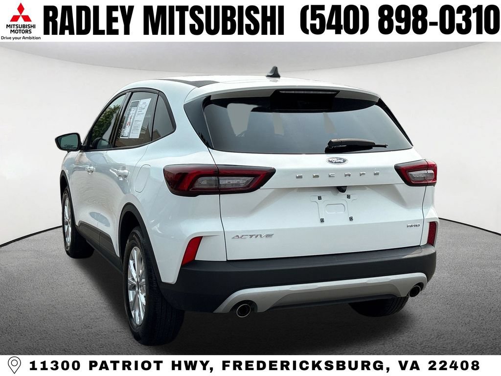 Used 2025 Ford Escape Active AWD/4WD image 16