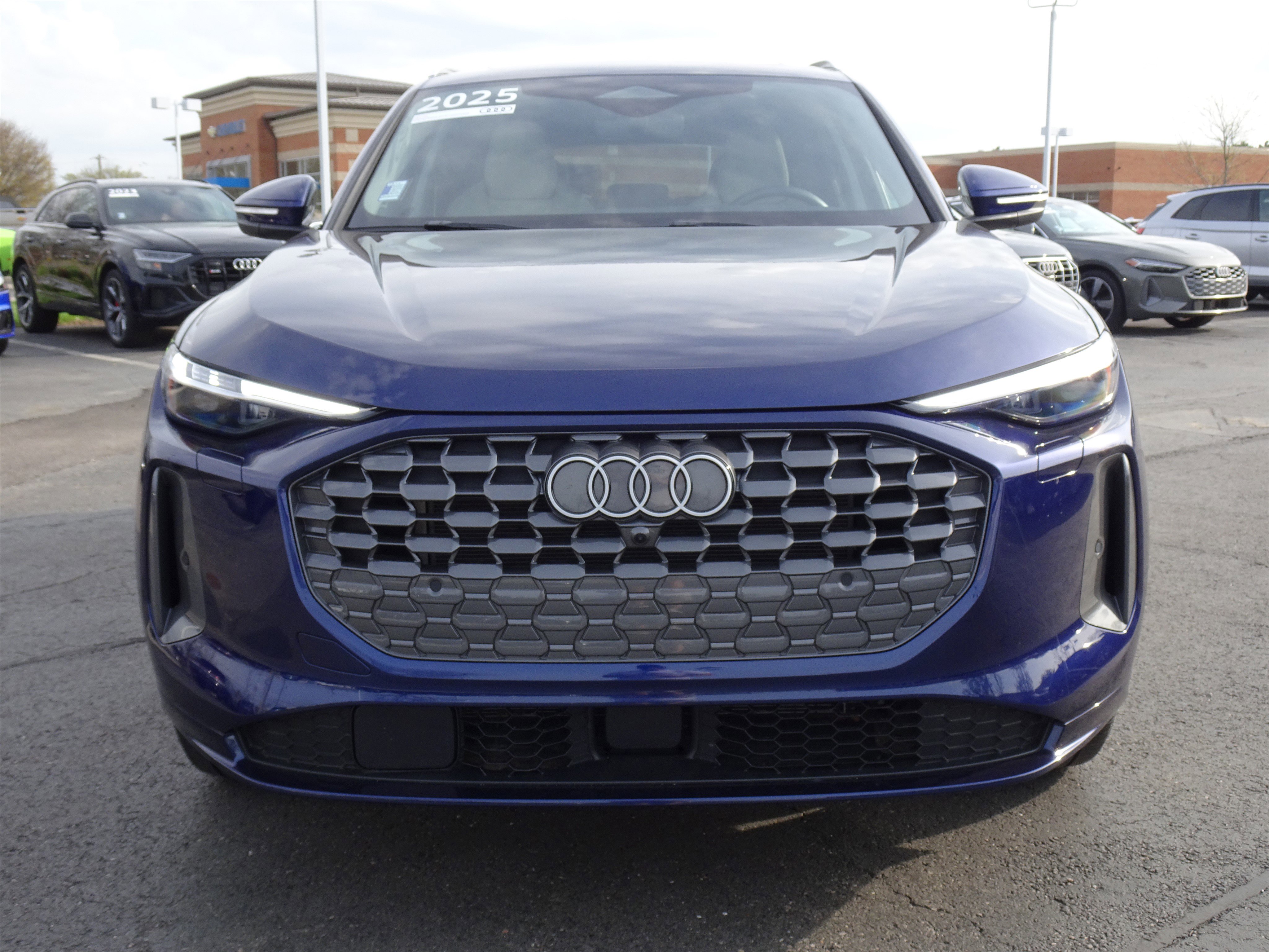 Certified 2025 Audi Q5 Prestige image 7