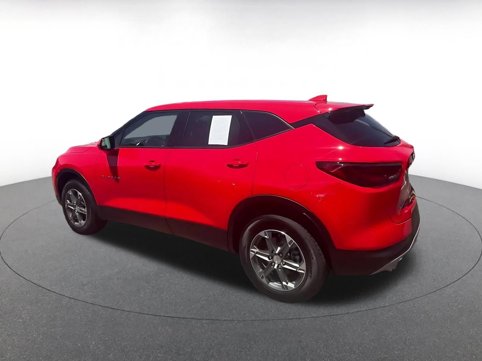 Used 2026 Chevrolet Blazer LT AWD/4WD image 10