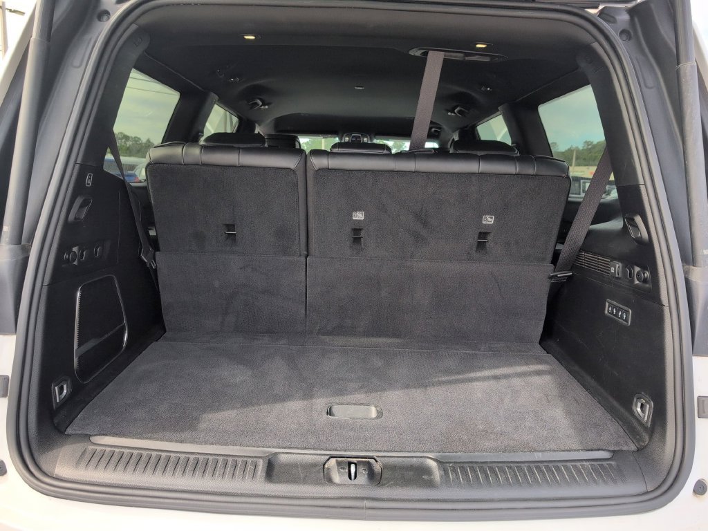 Used 2024 Jeep Wagoneer Series III AWD/4WD image 30