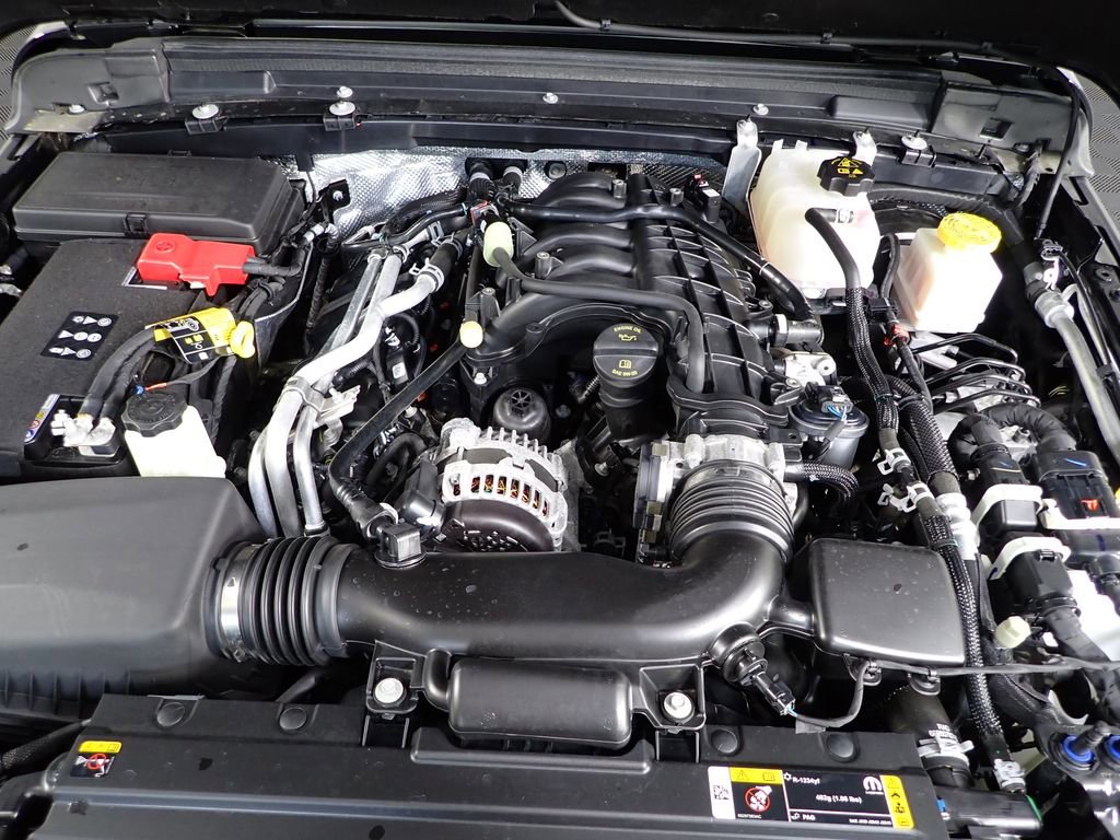 Used 2024 Jeep Gladiator Sport AWD/4WD image 11