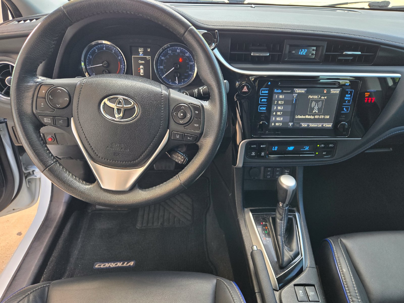 Used 2018 Toyota Corolla XSE FWD image 10